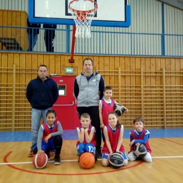 e3f2abfa-e1bd-4ca3-8e61-d6c5b1895803